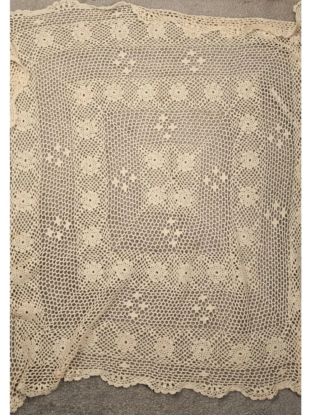 Handmade Beige Crochet Lace Tablecloth With Floral Design 60